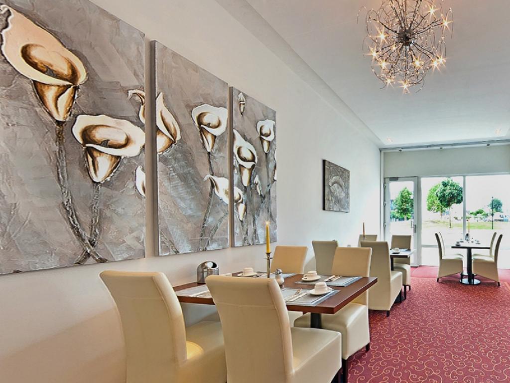 Wiking Hotel Henstedt-Ulzburg Exterior photo